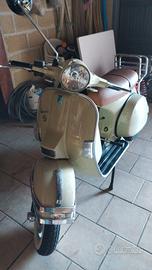 Vespa PX