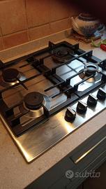 Piano cottura 4 Fuochi a gas Bosch PCH6A5B96