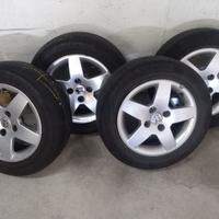 Gomme con cerchi in lega