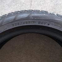 Coppia Pneumatici invernali Falken 225/45 R17 94V