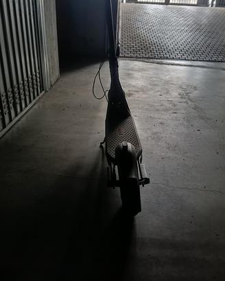 Monopattino Ninebot F2 