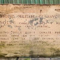 Lapide commemorativa