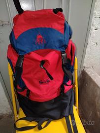 Zaino da campeggio e trekking 