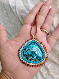 Collana con turchese e perline