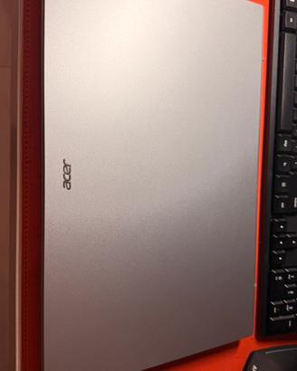 Acer Aspire AMD Ryzen 7 5700U 1TB SSD 16 GB RAM