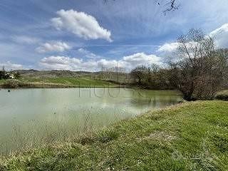 Terreno di 220 m² a Montone - Vista 5