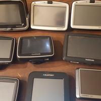 lotto di navigatori varie marche 