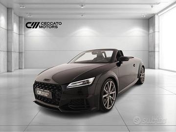 Audi TT Roadster 40 2.0 tfsi s-tronic