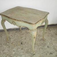 Antico tavolino veneziano