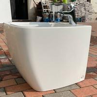 Bidet con miscelatore