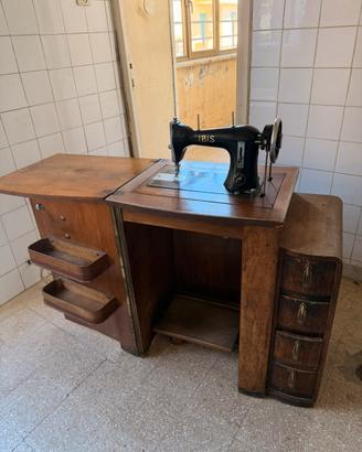 Macchina da cucire IBIS anni 30