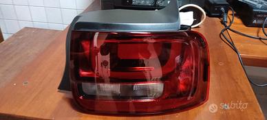 faro posteriore Citroen C4 cactus 