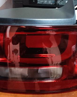 faro posteriore Citroen C4 cactus 