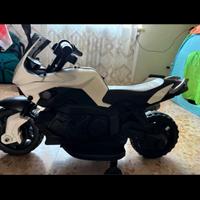Moto giocattolo per bambini
