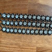 Cintura nera con strass