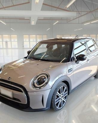 MINI COOPER YOURS AUTO 5 PORTE BERLINA