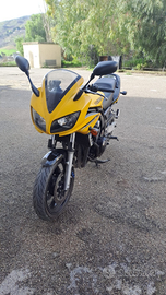 Yamaha Fazer 600 anno 2002