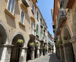 CORSO UMBERTO I - NEGOZIO di 24 mq circa
