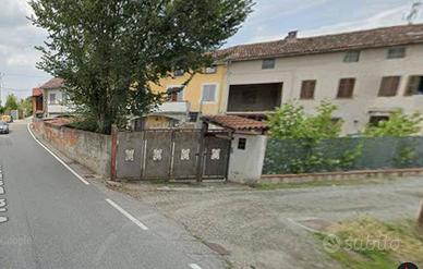 Immobile in asta di 247 m² con 4 locali e box auto