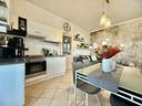 appartamento-al-piano-rialzato-con-giardino-e-box
