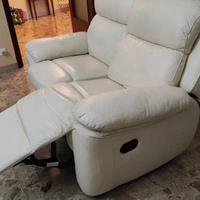 divano  2 posti reclinabile in pelle 