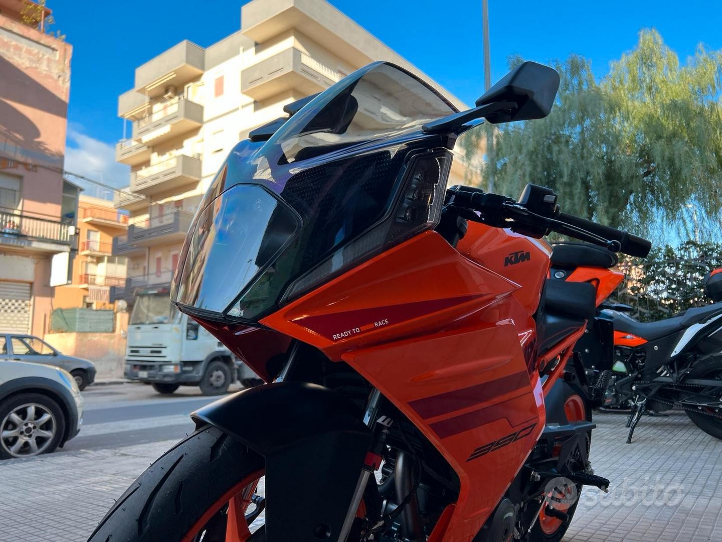 Subito CENTRO MOTO BIKE SRL KTM RC 390 My 2024 Nuovo Pronta Consegna Moto e Scooter In vendita a Siracusa