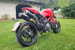 Ducati Monster 796