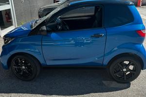 aixam 50 elettrica blu