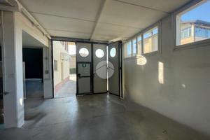 CAPANNONE A ALBANO SANT'ALESSANDRO