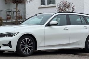 BMW 318d Touring Business Advantage