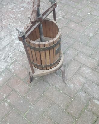 Torchietto in legno