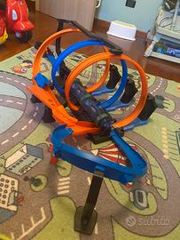 Hot wheels schianti rotanti