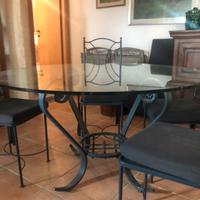 Tavolo in ferro battuto e cristallo