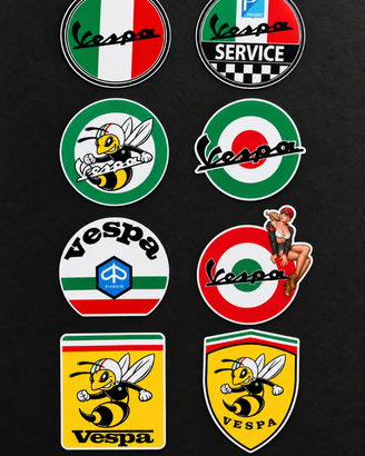 Set di N.8 adesivi tipo  Vespa vintage.