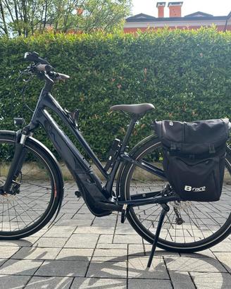 Bici elettrica “Specialized Como”. Taglia S