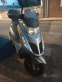 Kymco dink 200i 