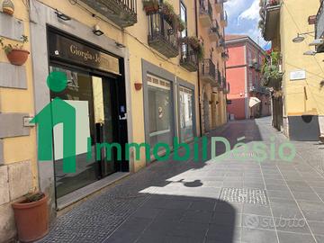 Immobile di 151 m² con 4 locali a Potenza