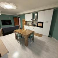 Trilocale panoramico in parco cod.107