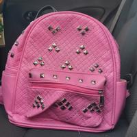 Zaino Rosa con borchie