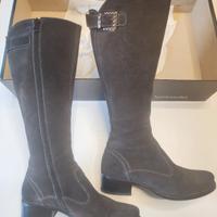 Stivali donna alti con zip laterale