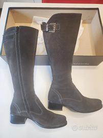 Stivali donna alti con zip laterale