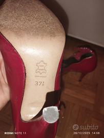 Scarpe rosse da donna nr 37.5