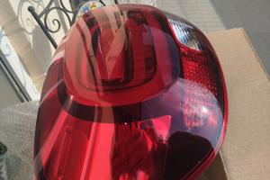 faro sinistro Citroen anno 2022  1200 pur tec