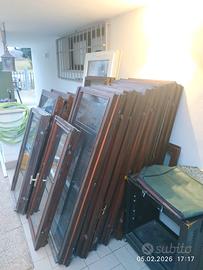 finestre varie stock da riciclo (serre o altro)