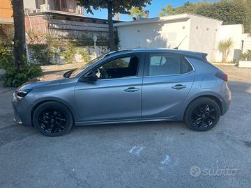 Auto opel corsa