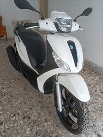 Piaggio Medley S 125 con 97 km nuovo 