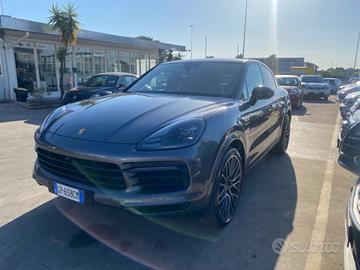Porsche Cayenne Coupé 3.0 V6 E-Hybrid Platinum Edi