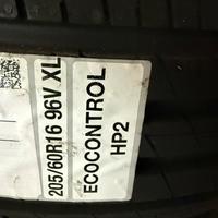 4 Gomme estive 205/60 R16 96V NUOVE