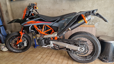 Ktm 690 smc-r