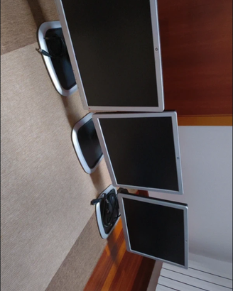Stock di 3 monitor per PC marca HP, modello LA1951